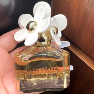 Daisy Marc Jacobs